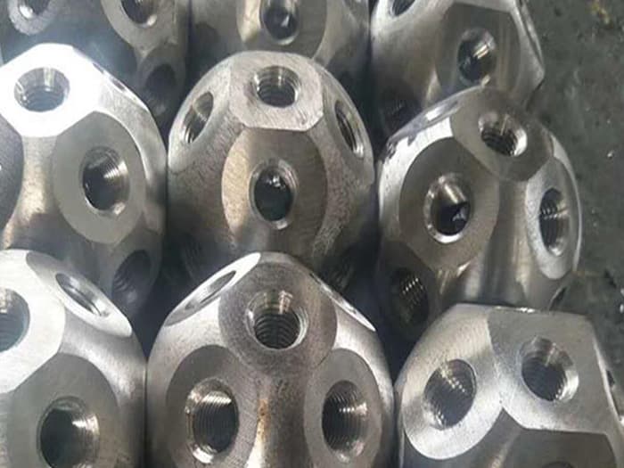 马鞍山螺栓球网架杆件制作